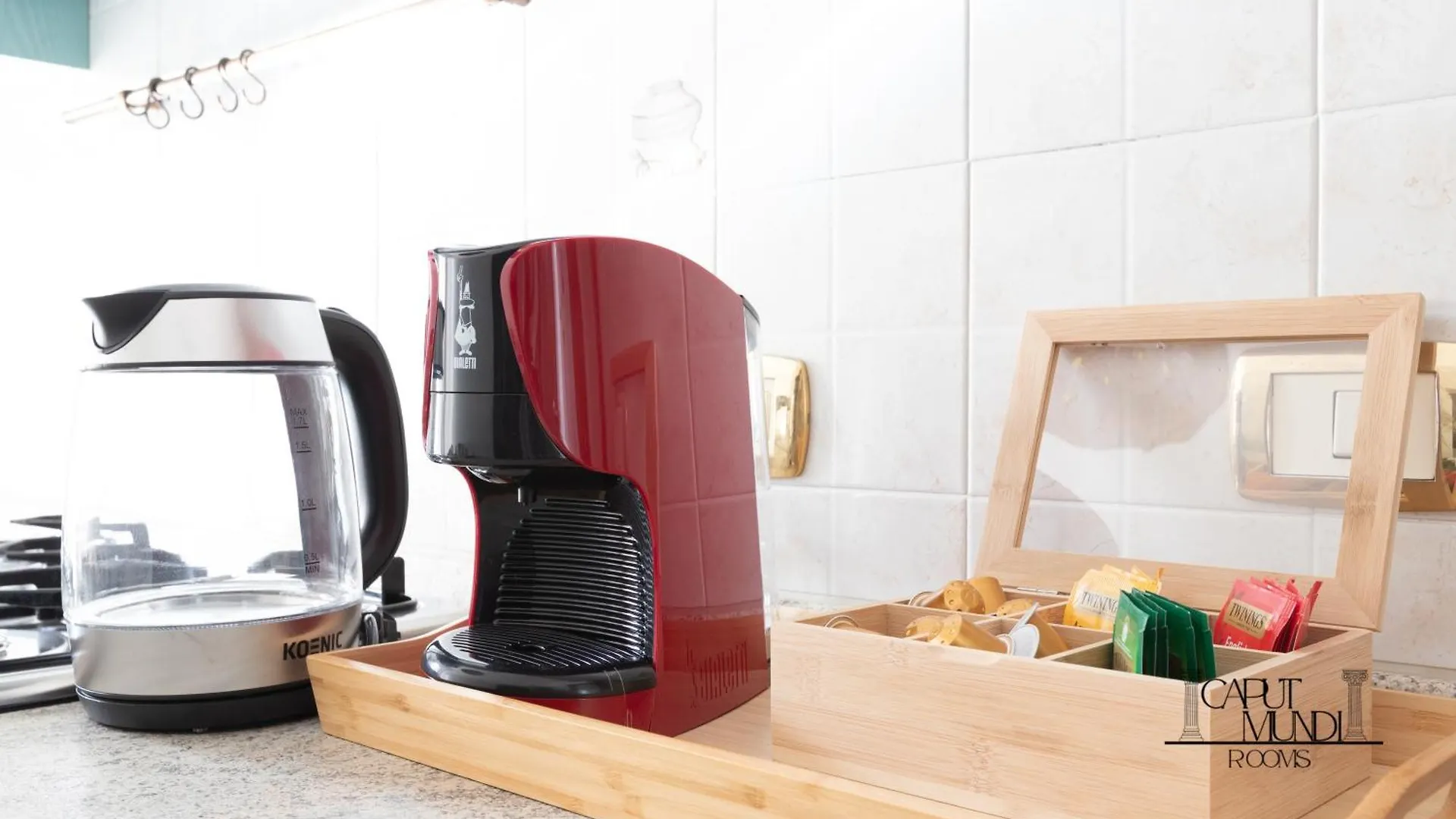 Guest house Caput Mundi Rooms - 100Mt To Metro A, Terrace, A-C, 15 Min To Center Rome Italy